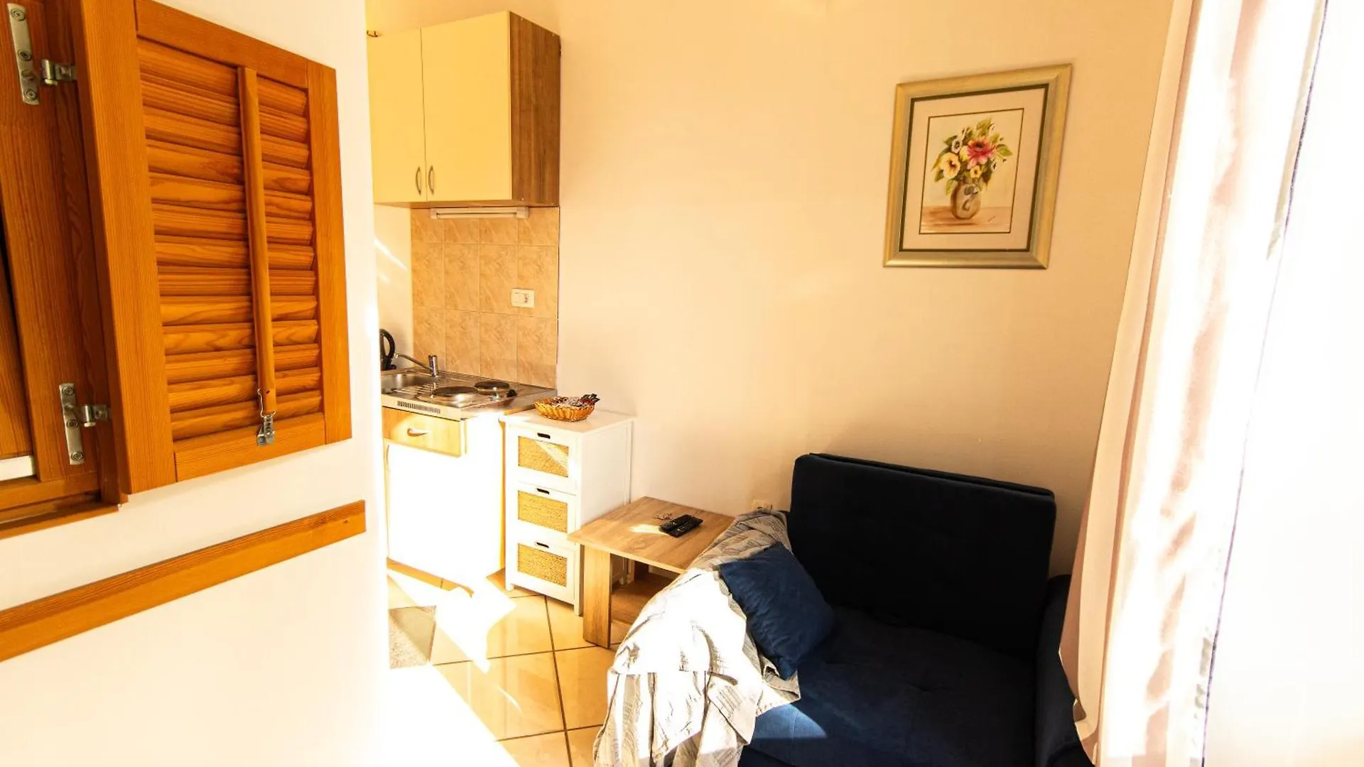 Le Petit, Central Apartment Near Theatre & Beach Split