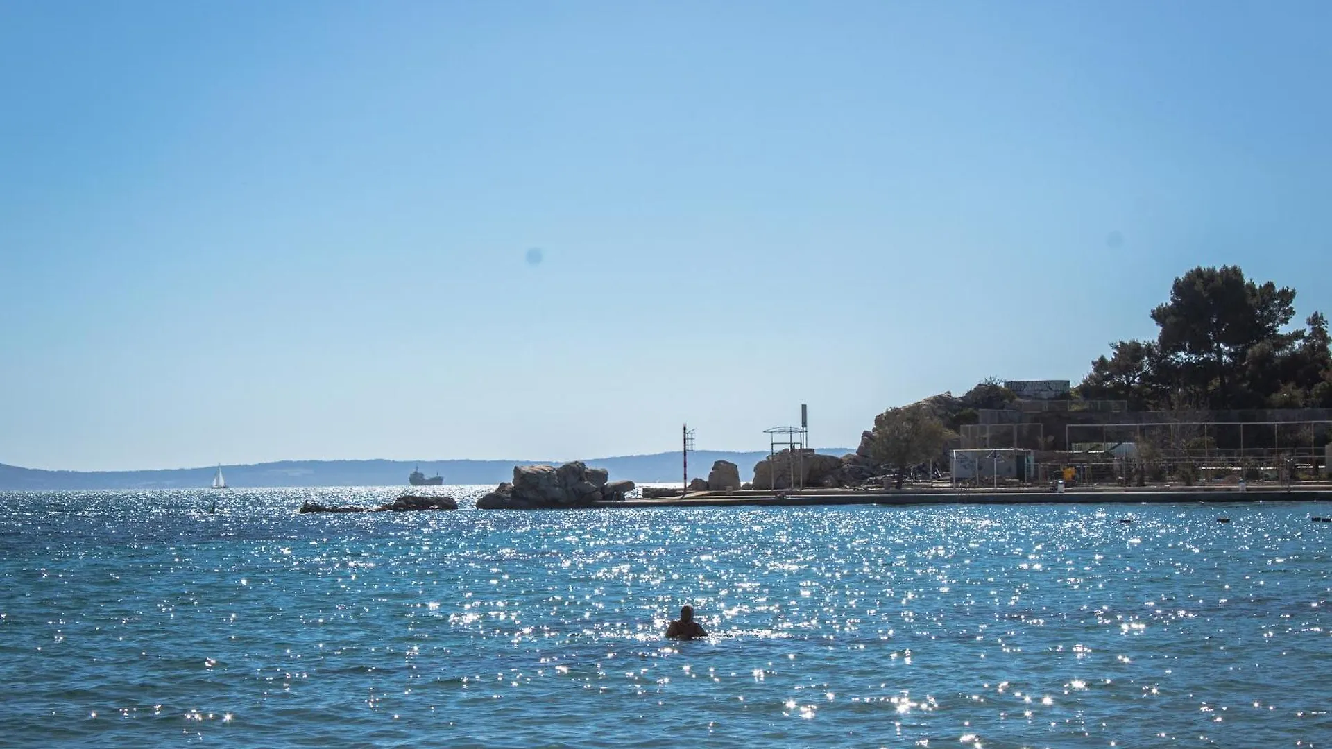 Le Petit, Central Apartment Near Theatre & Beach Split